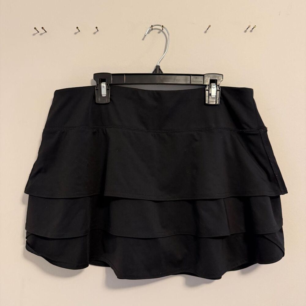 Athleta Black Size M Tiered Ruffle Skort Built-In Shorts Tennis Golf Pickleball